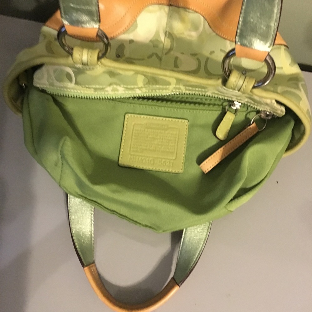 Handbag - Picture 3 of 3